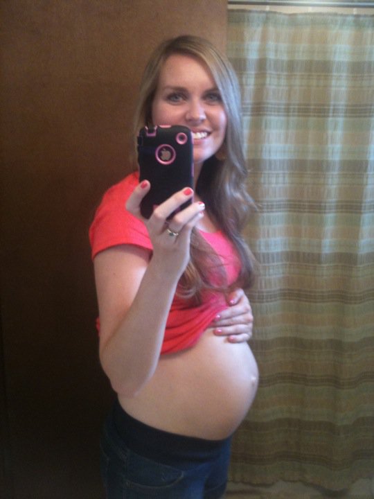 pregnant belly pictures