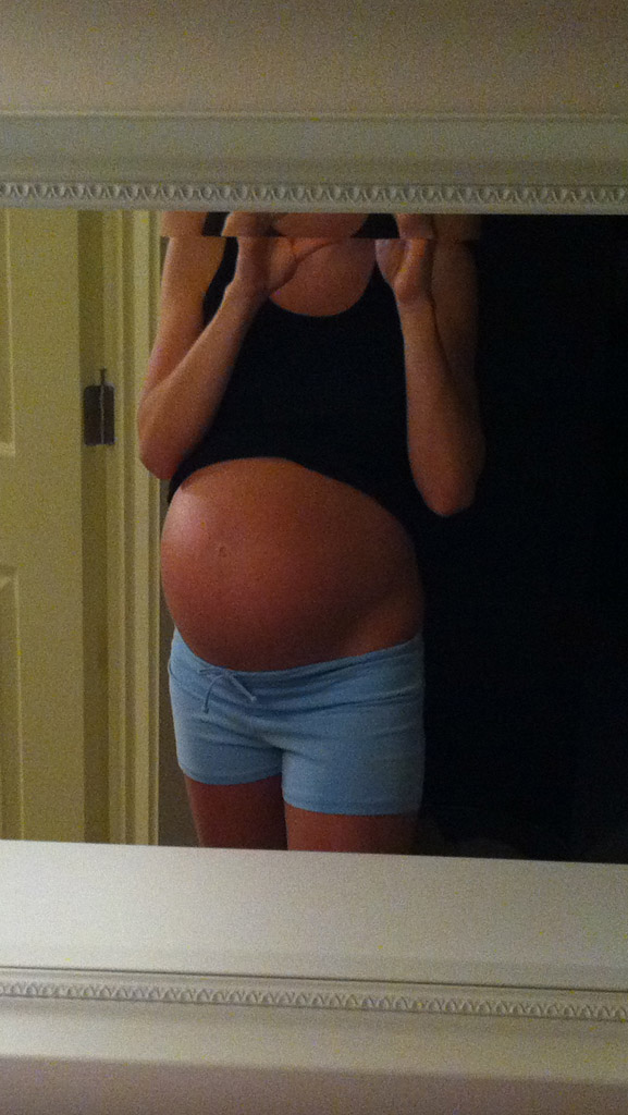 37weeks pregnant with a girl