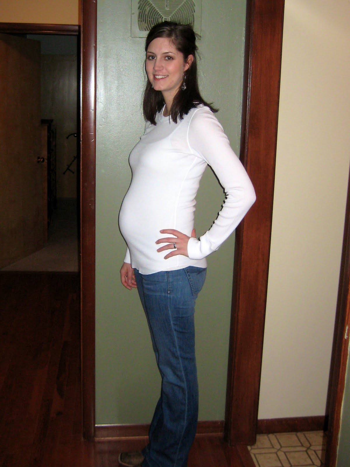 6 months pregnant