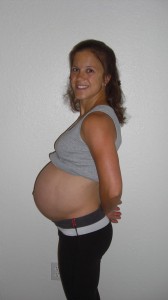 39 week belly picture