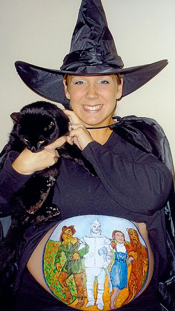 Pregnant witch